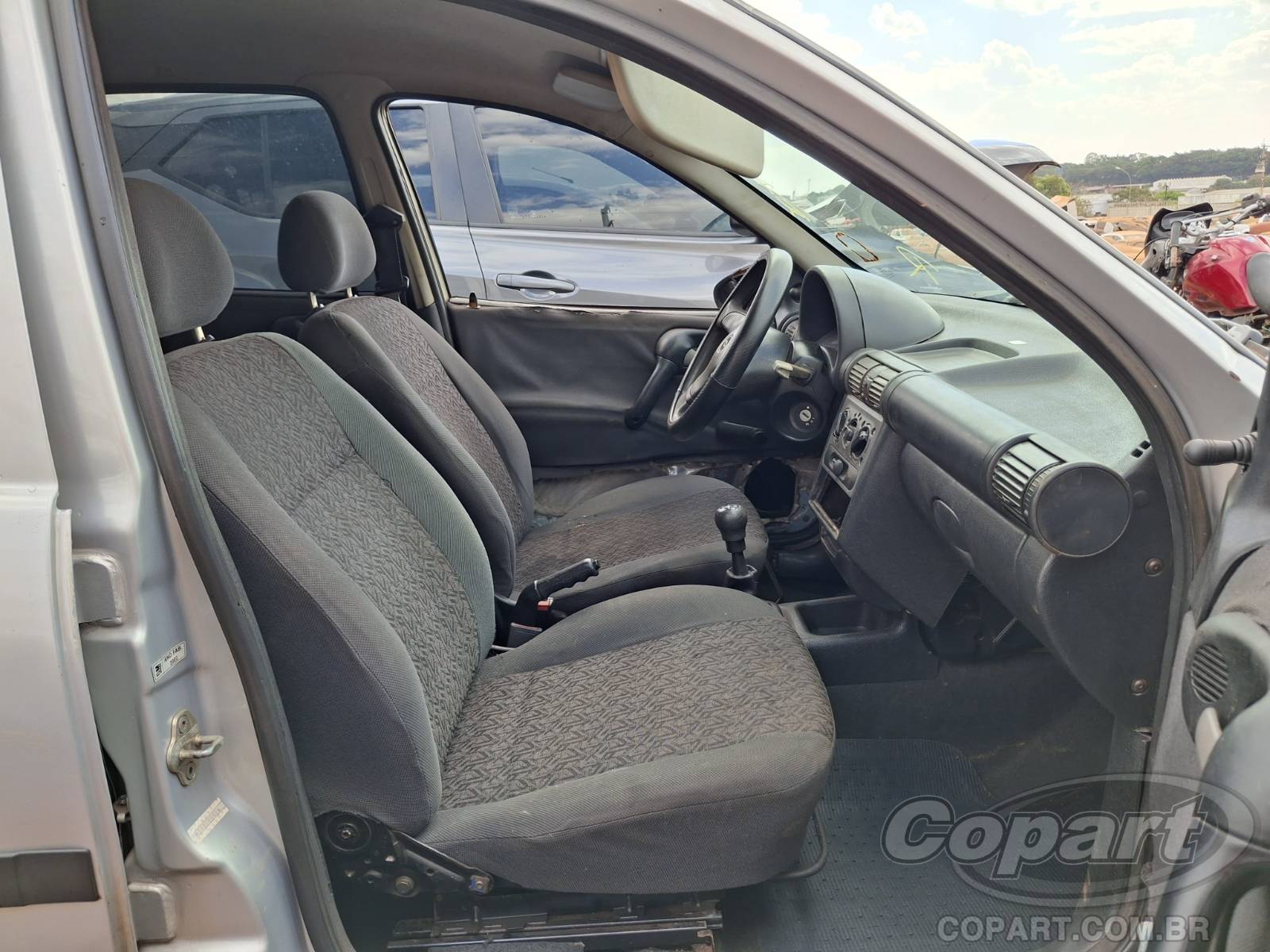 2003 CHEVROLET CORSA SEDAN — foto 5 de 10