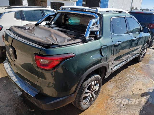 2017 FIAT TORO 