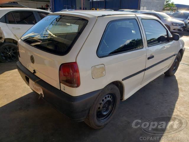 2002 VOLKSWAGEN GOL 