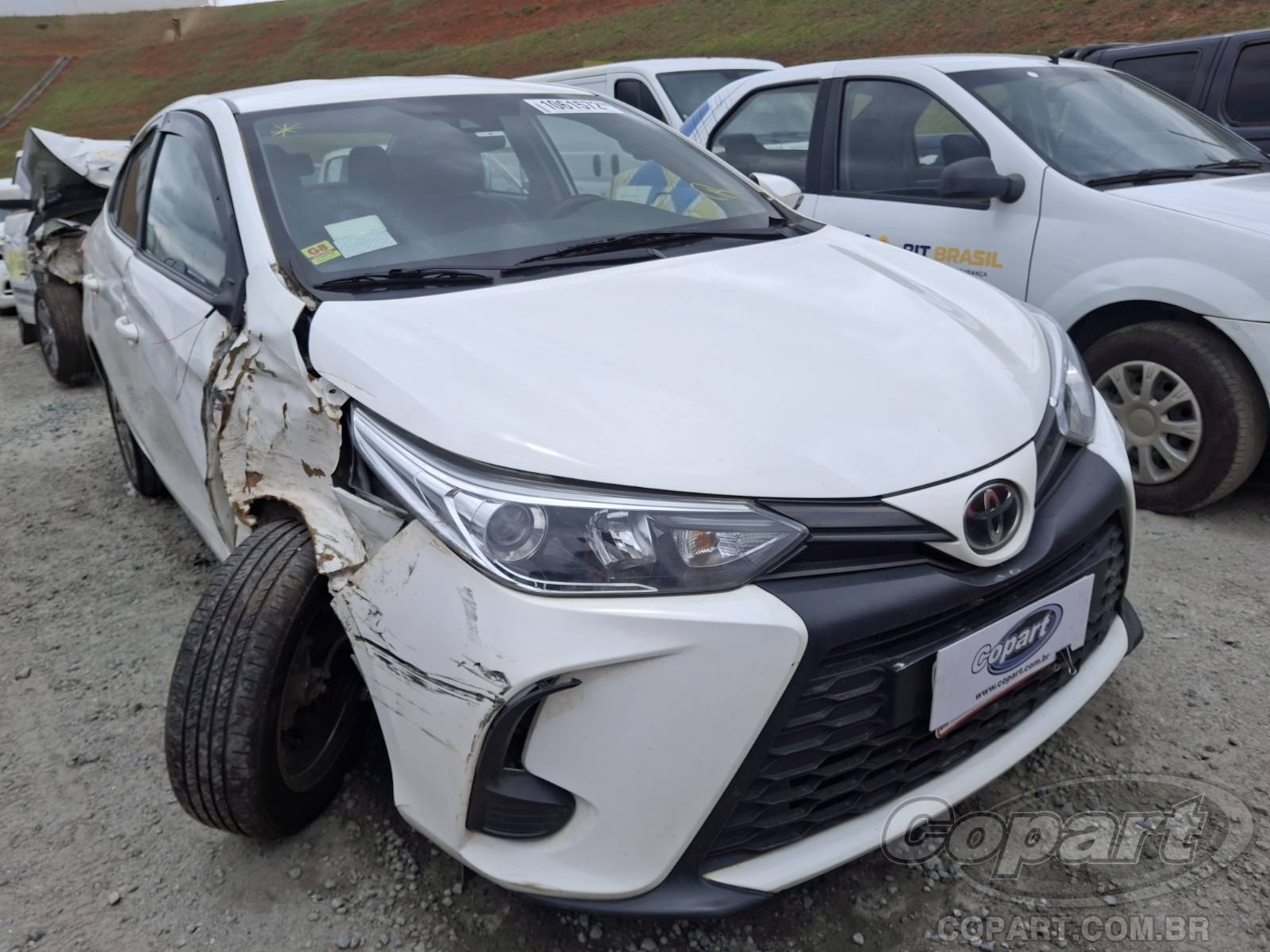 Toyota Yaris Seda XS 1.5 16V Dual VVT-i