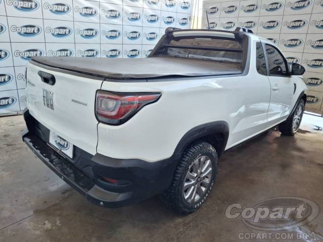 2025 FIAT STRADA 
