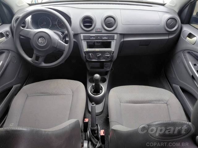 2015 VOLKSWAGEN VOYAGE 