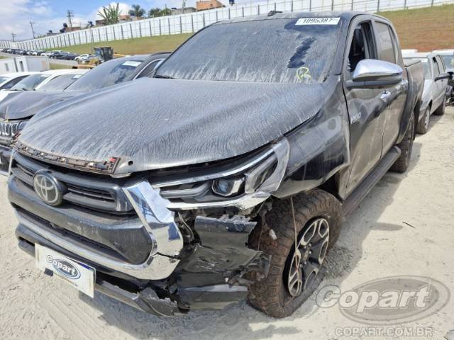 2022 TOYOTA HILUX CD 