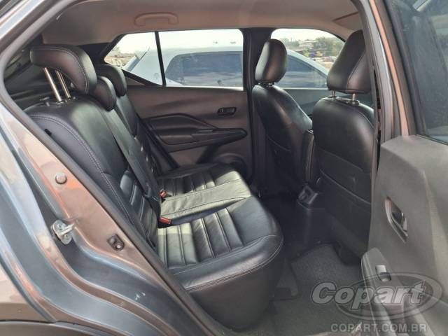 2020 NISSAN KICKS 