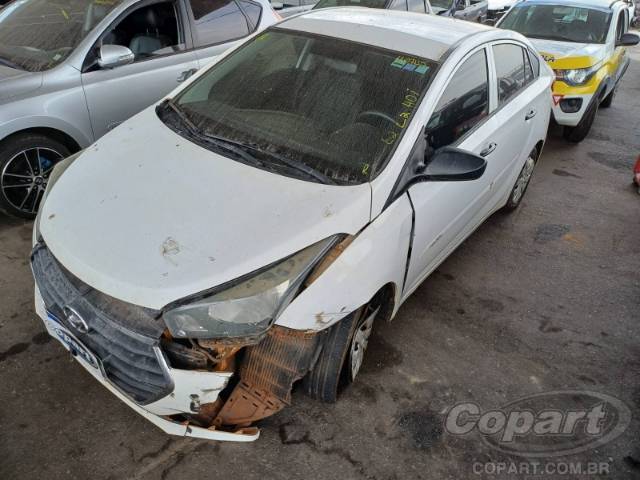 2014 HYUNDAI HB20S 