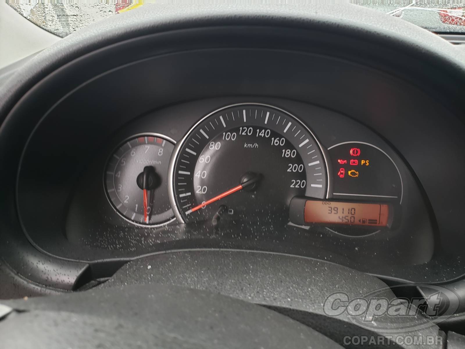 Foto 8 de 10: 2019 NISSAN MARCH