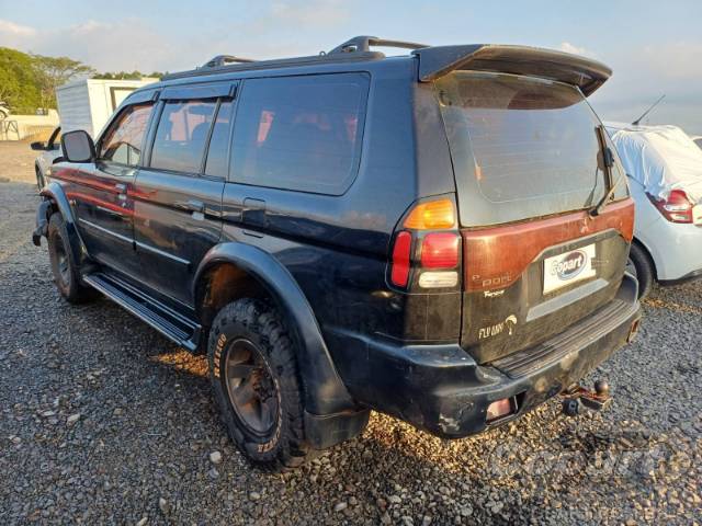 2001 MITSUBISHI PAJERO SPORT 