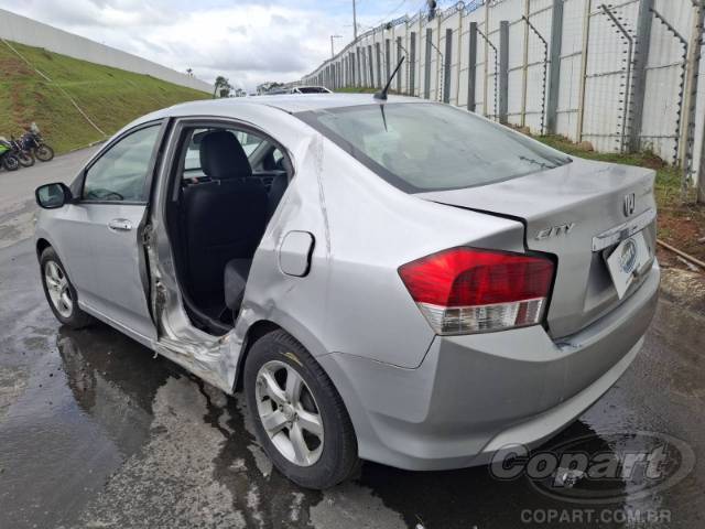 2010 HONDA CITY 