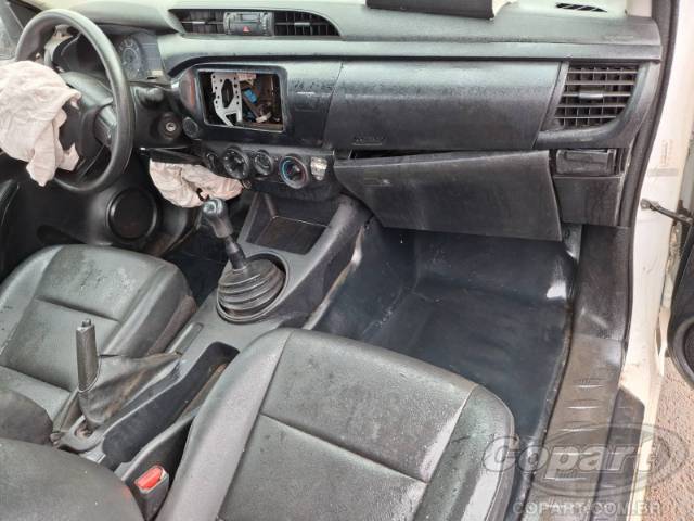 2024 TOYOTA HILUX CS 