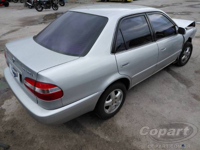 2001 TOYOTA COROLLA 
