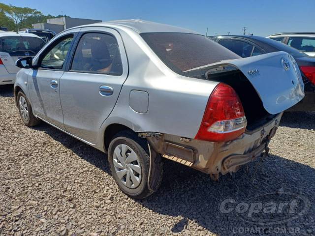 2017 TOYOTA ETIOS SEDA 