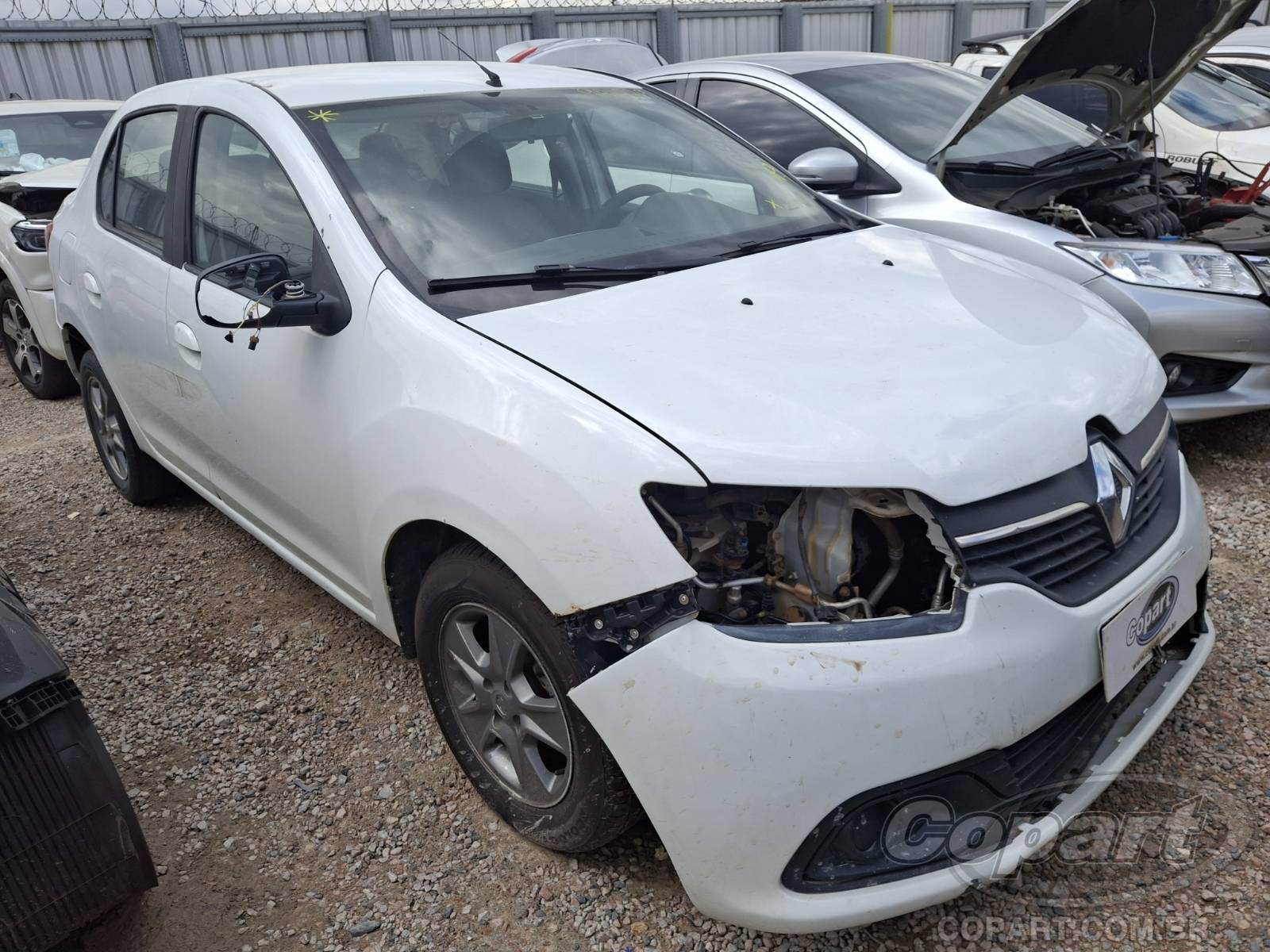 Veículo Renault Logan Renault Logan Expression 1.6 16V SCe 2018 Colisão Média Monta 2018 em leilão