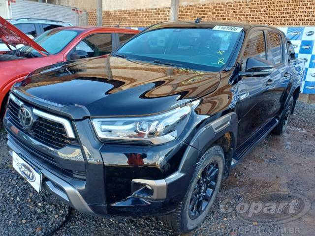 2024 TOYOTA HILUX CD 
