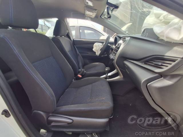 2019 TOYOTA YARIS SEDA 