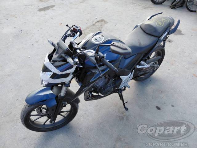 2025 HONDA CB 300F 