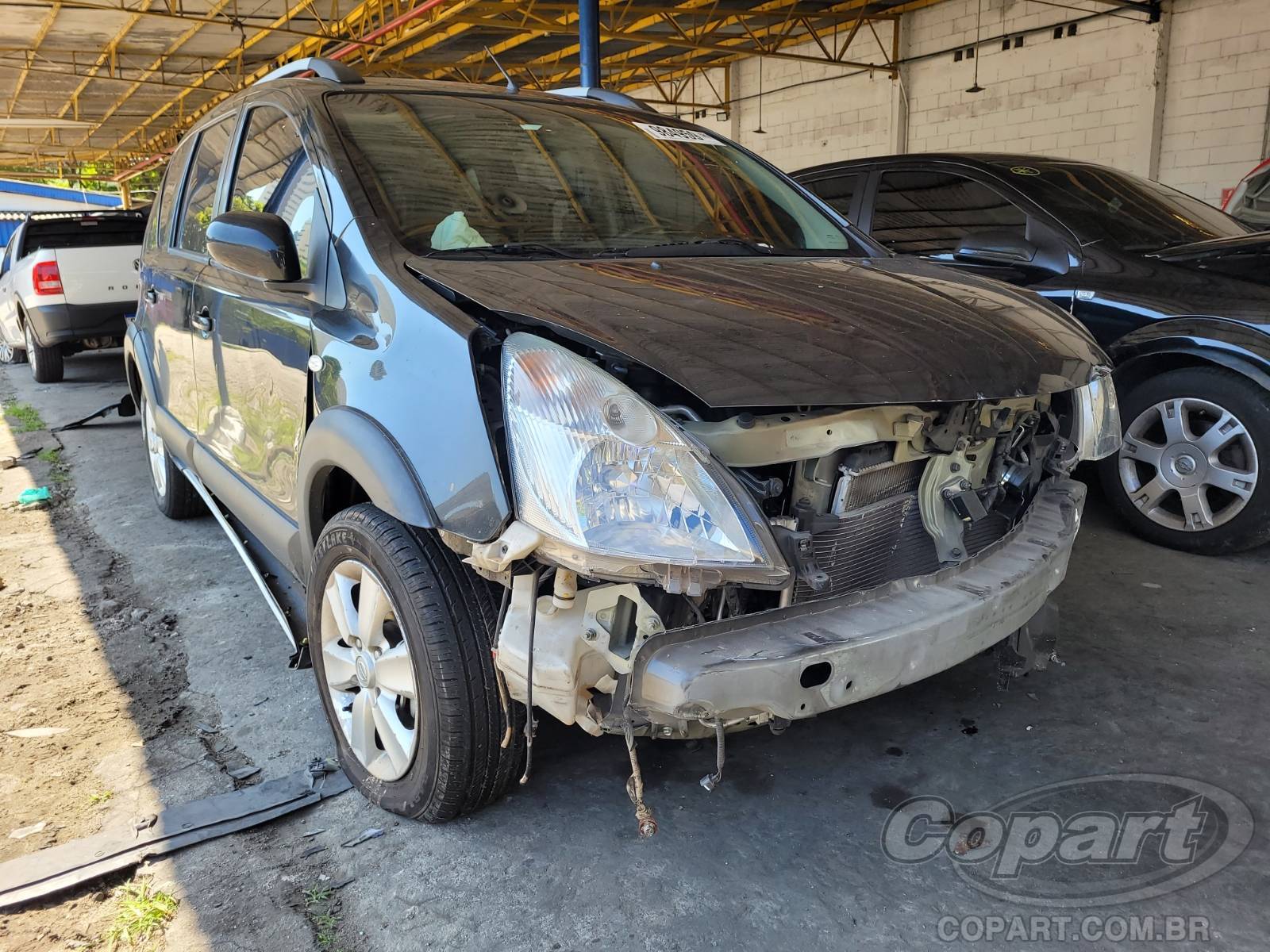 Veículo Nissan Livina Nissan Livina X-Gear 1.8 16V 2014 Colisão Média Monta 2014 em leilão