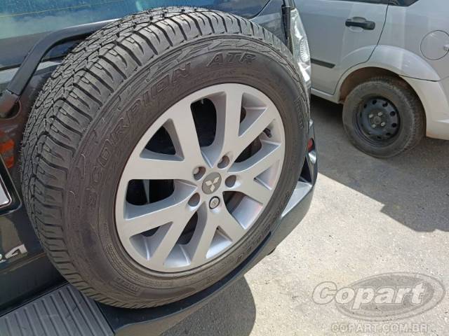 2010 MITSUBISHI PAJERO TR4 