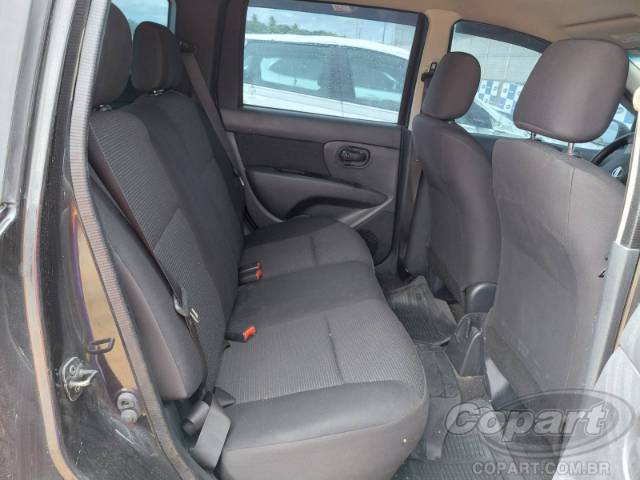 2013 NISSAN LIVINA 