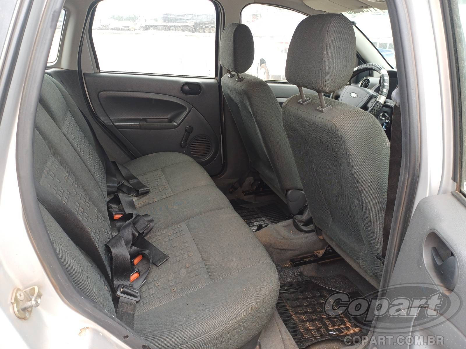 Foto 6 de 11: 2004 FORD FIESTA