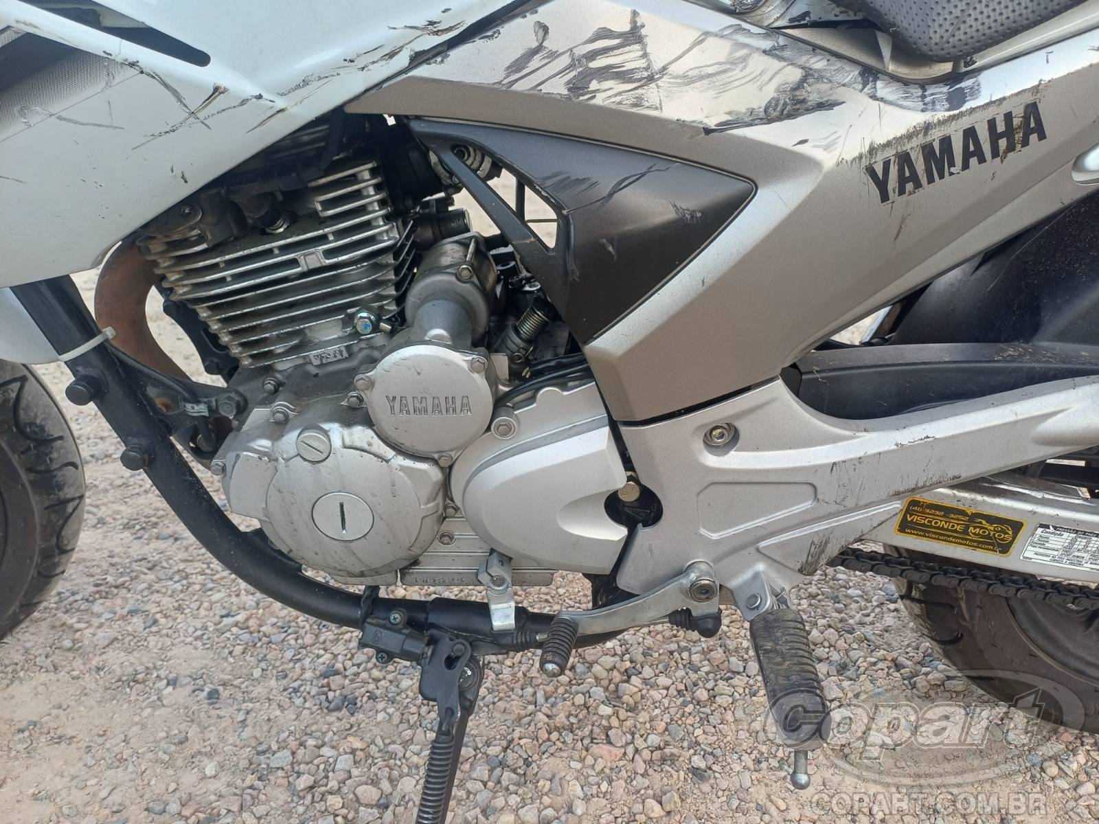 2015 YAMAHA FAZER — foto 5 de 10