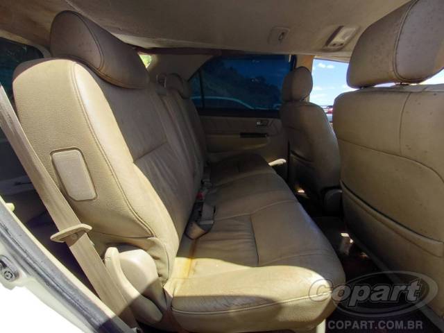 2014 TOYOTA HILUX SW4 