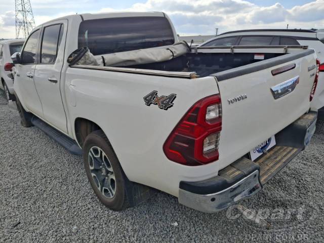 2025 TOYOTA HILUX CD 