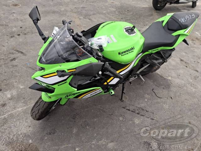 2025 KAWASAKI NINJA ZX-6R 
