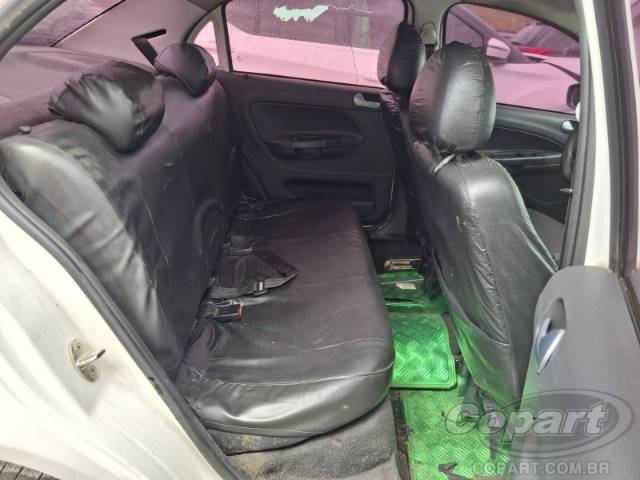 2012 VOLKSWAGEN VOYAGE 