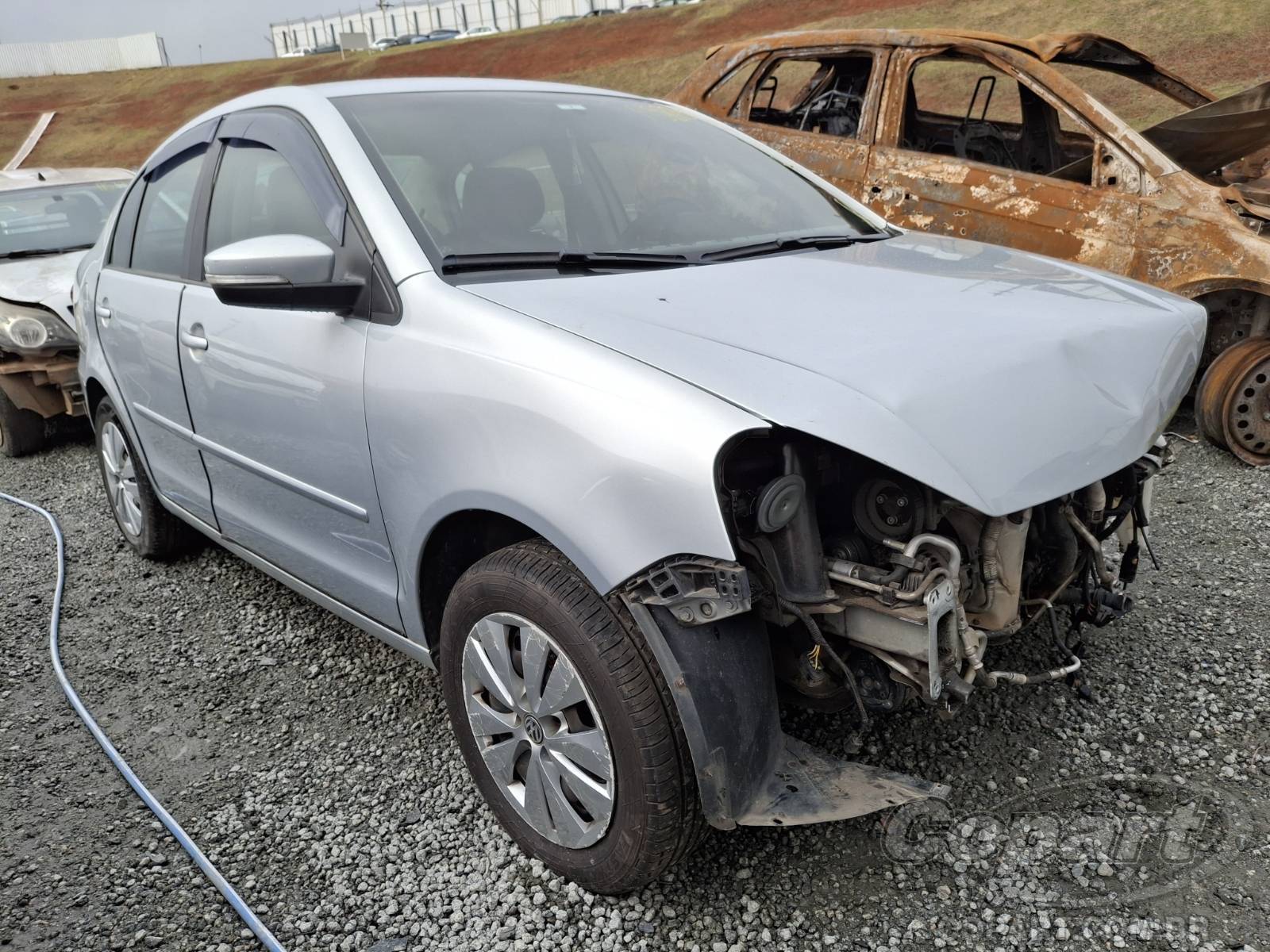 Volkswagen Polo Sedan 2014 em leilão