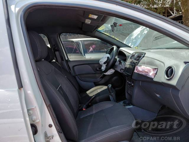2022 RENAULT LOGAN 