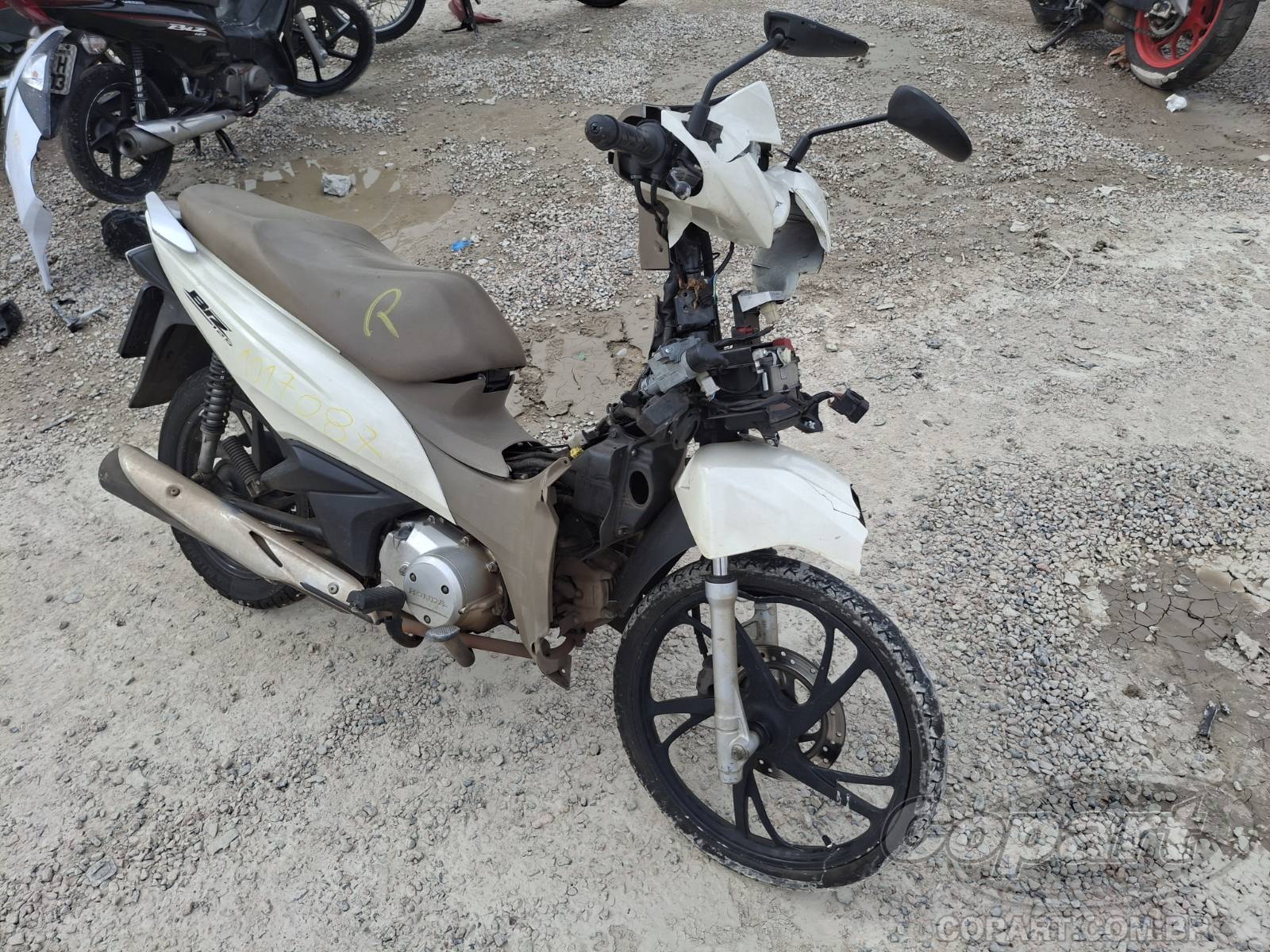 HONDA BIZ 2024 Conservado