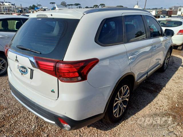 2018 MITSUBISHI OUTLANDER 