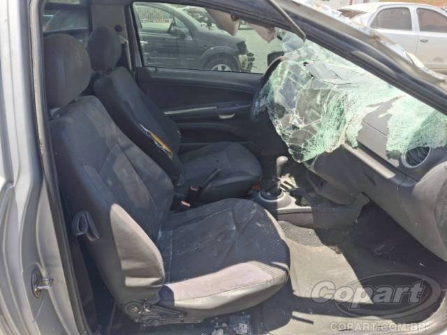 2012 VOLKSWAGEN SAVEIRO 