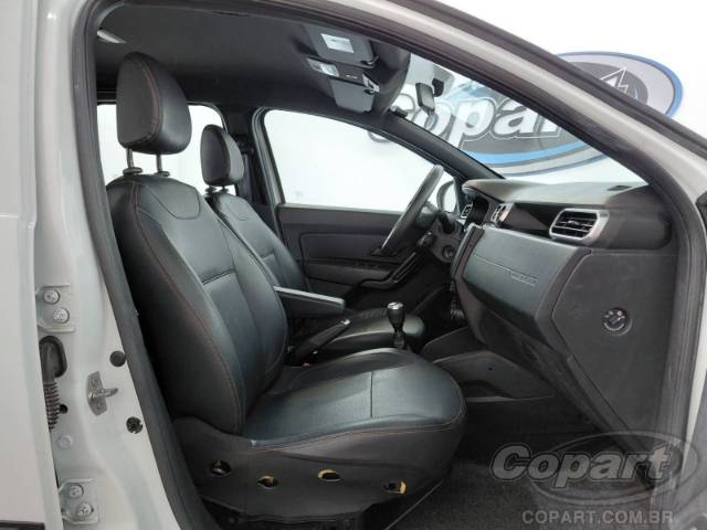 2022 RENAULT DUSTER 