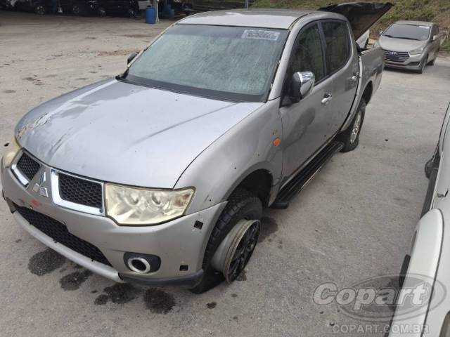 2013 MITSUBISHI L200 TRITON 