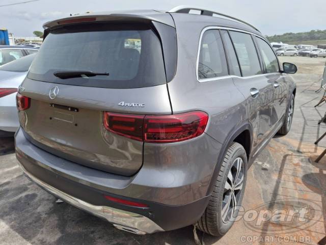 2025 MERCEDES BENZ GLB 