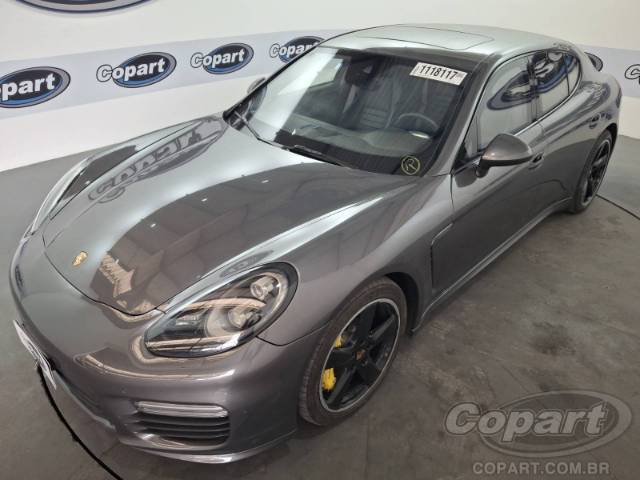 2015 PORSCHE PANAMERA 