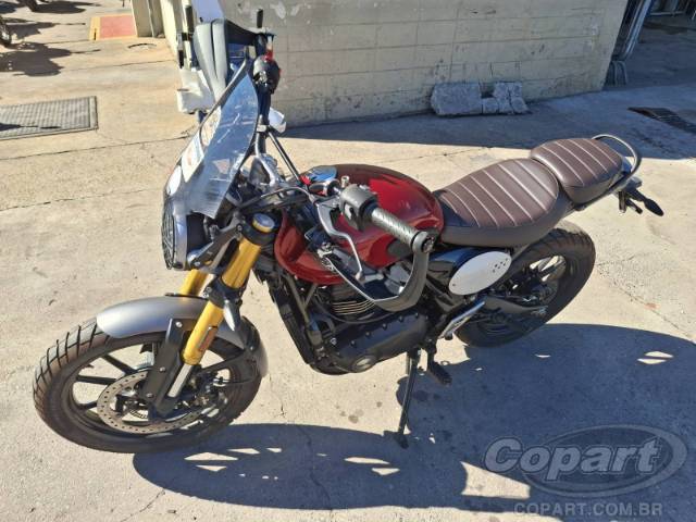 2025 TRIUMPH SCRAMBLER 