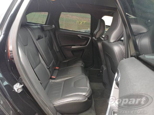 2015 VOLVO XC60 