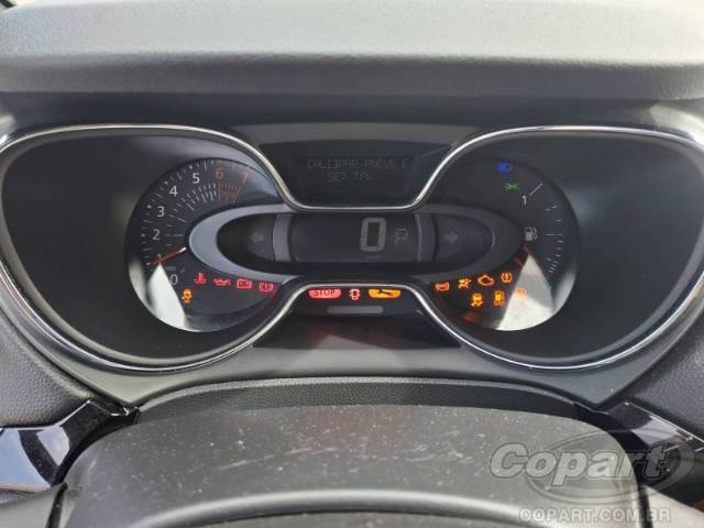 2022 RENAULT CAPTUR 