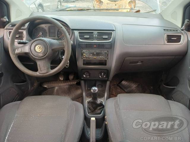 2011 VOLKSWAGEN FOX 