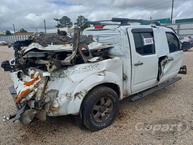 2014 NISSAN FRONTIER CD 