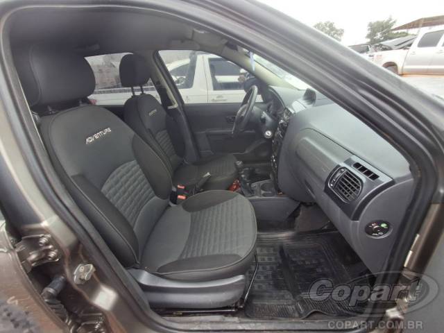 2014 FIAT PALIO WEEKEND 