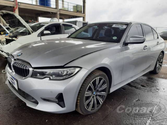 2021 BMW SERIE 3 