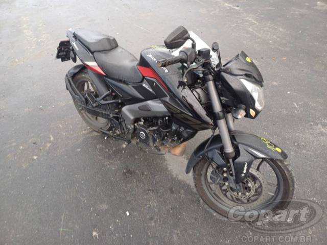 2025 BAJAJ DOMINAR 