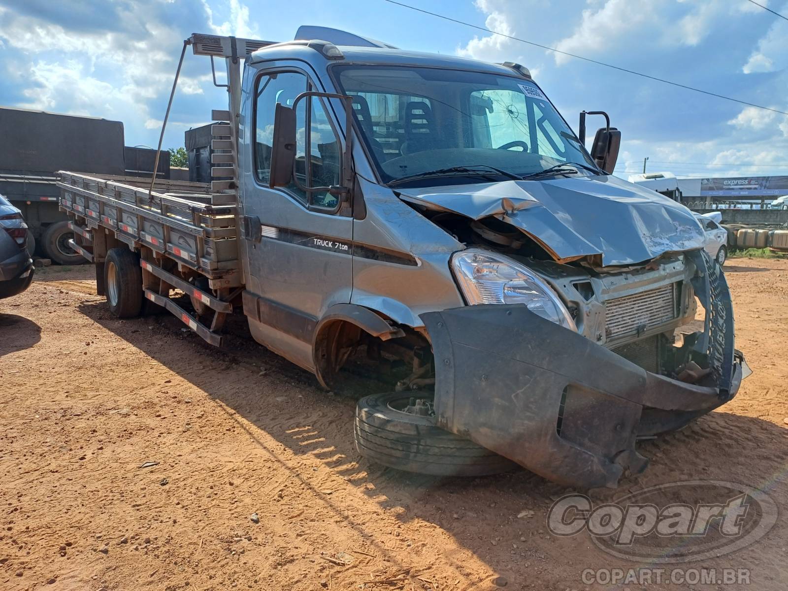 Veículo IVECO DAILY CHASSI IVECO DAILY CHASSI 2014 2014 em leilão