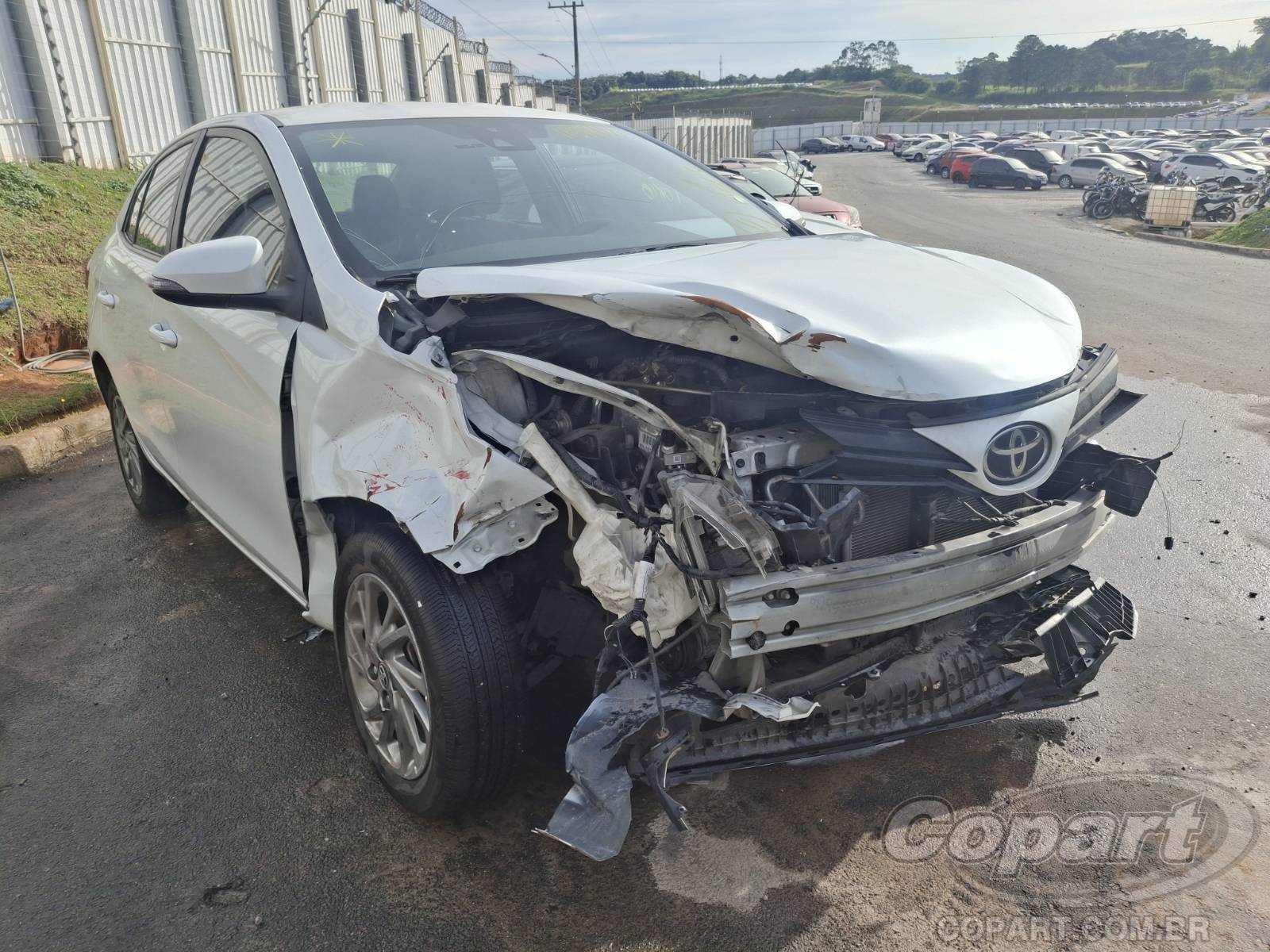 Veículo Toyota Yaris Toyota Yaris Seda XS 1.5 16V Dual VVT-i 2023 em leilão