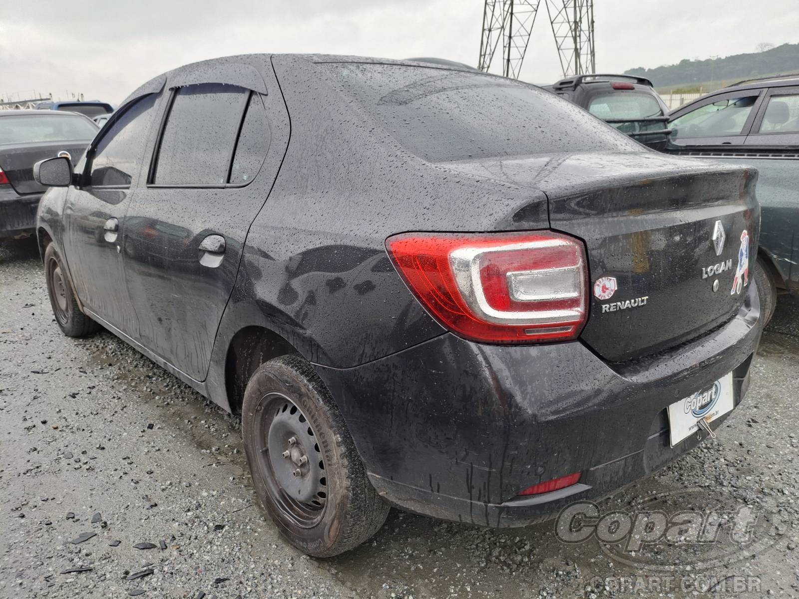 Foto 3: 2015 RENAULT LOGAN