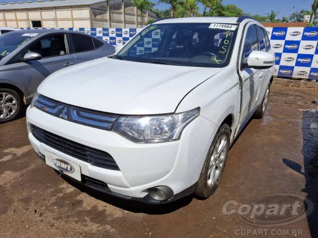 2014 MITSUBISHI OUTLANDER 
