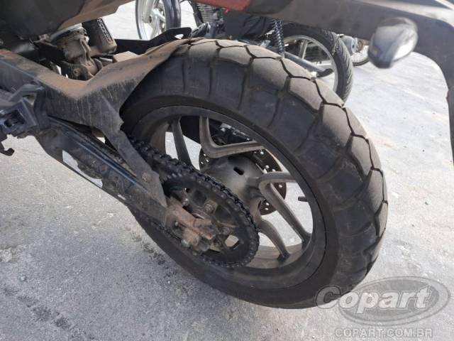 2025 BAJAJ DOMINAR 
